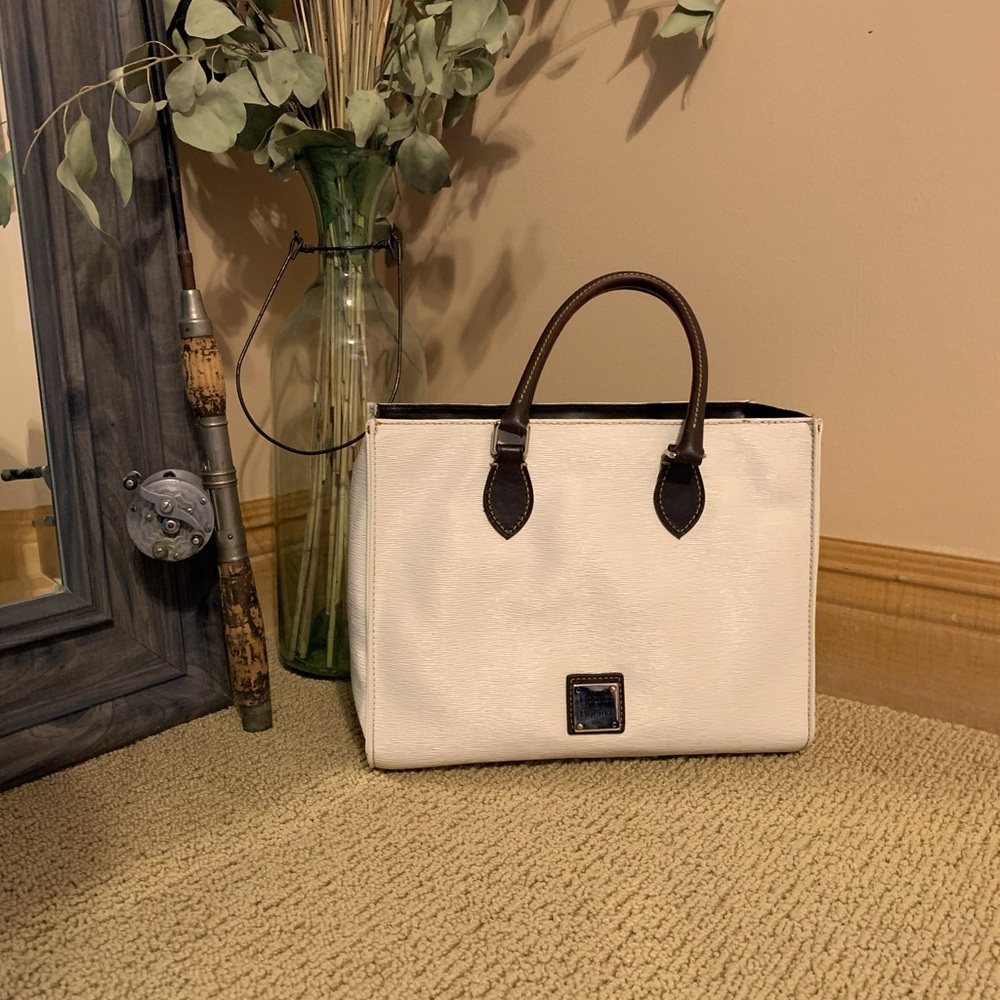 Wonderful purse in great condition!